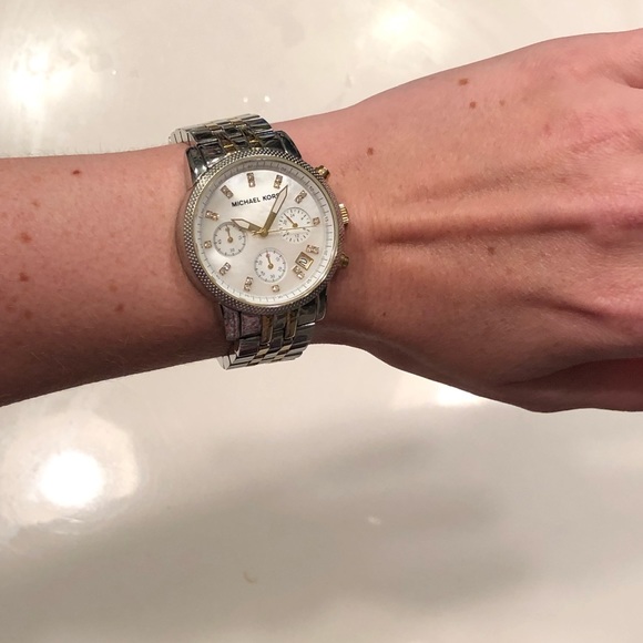 Michael Kors Womens Ritz Chronograph Watch - Picture 2 of 5